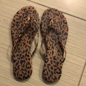 TKEES flip flops Leopard
